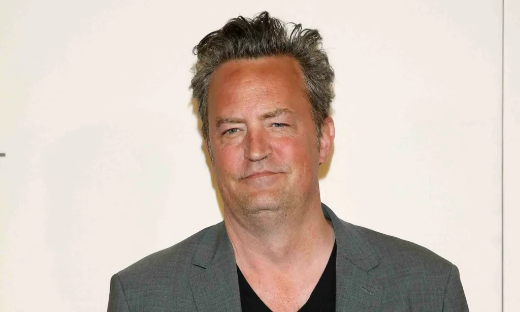 Who is Matthew Perry (Chandler). Molly Hurwitz, ex-fiancé